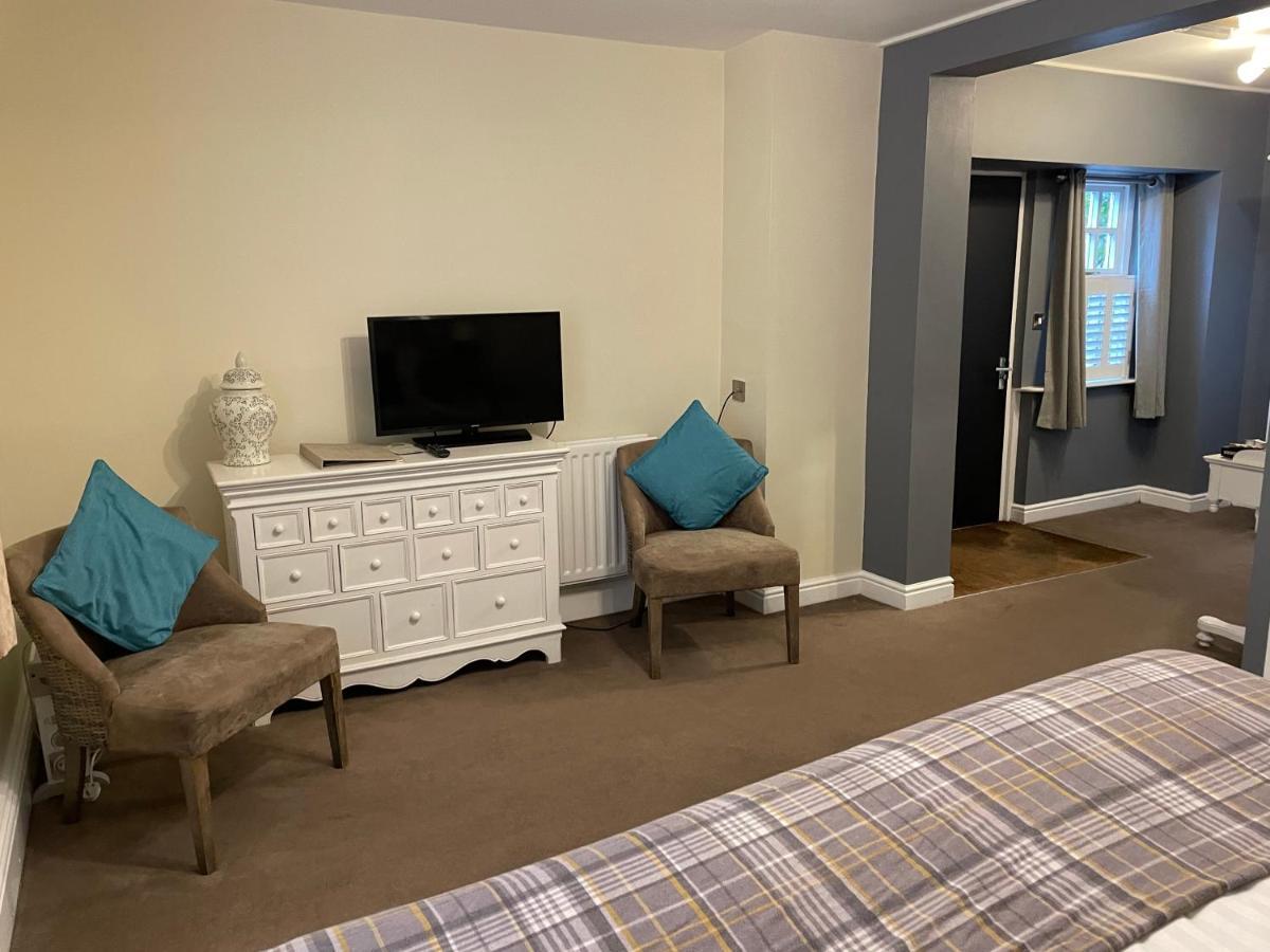 New Inn Hotel Клафам Екстериор снимка