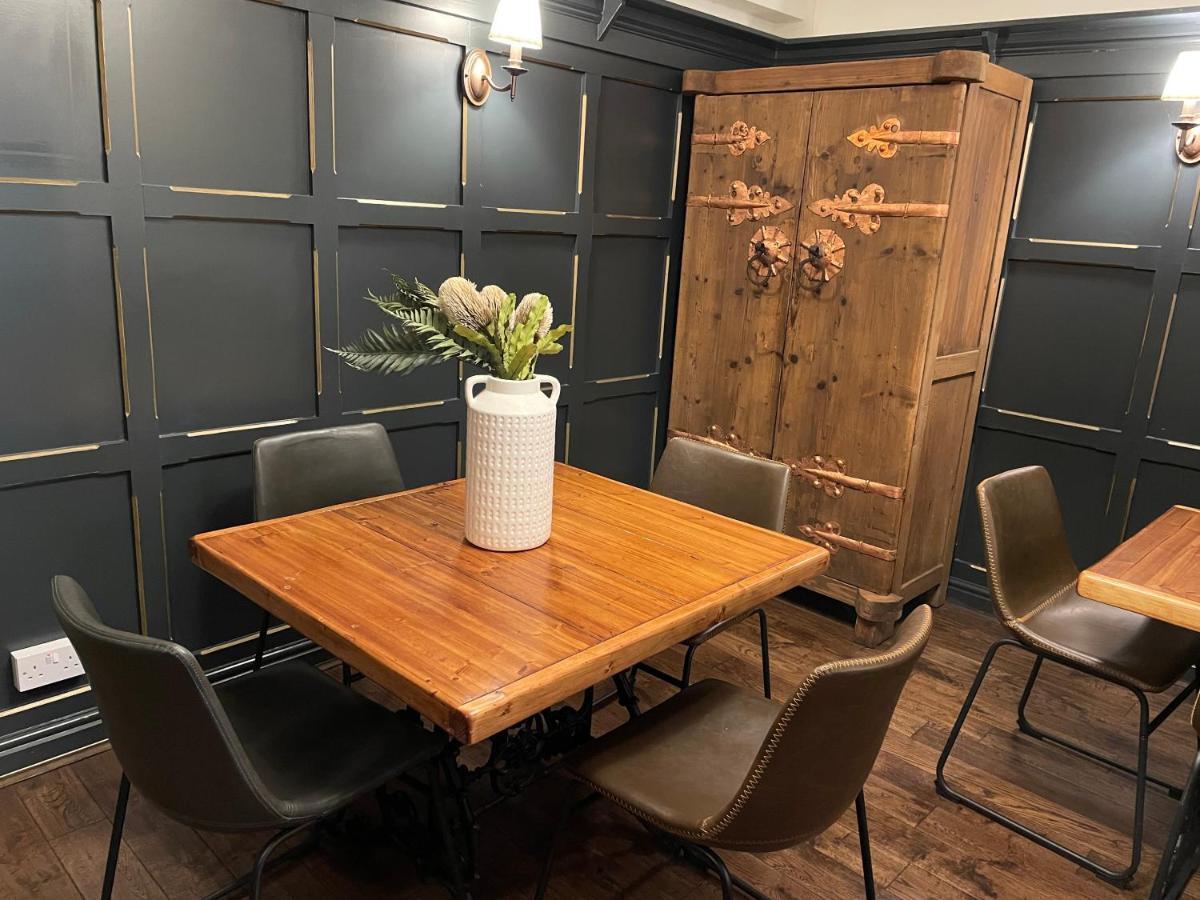 New Inn Hotel Клафам Екстериор снимка