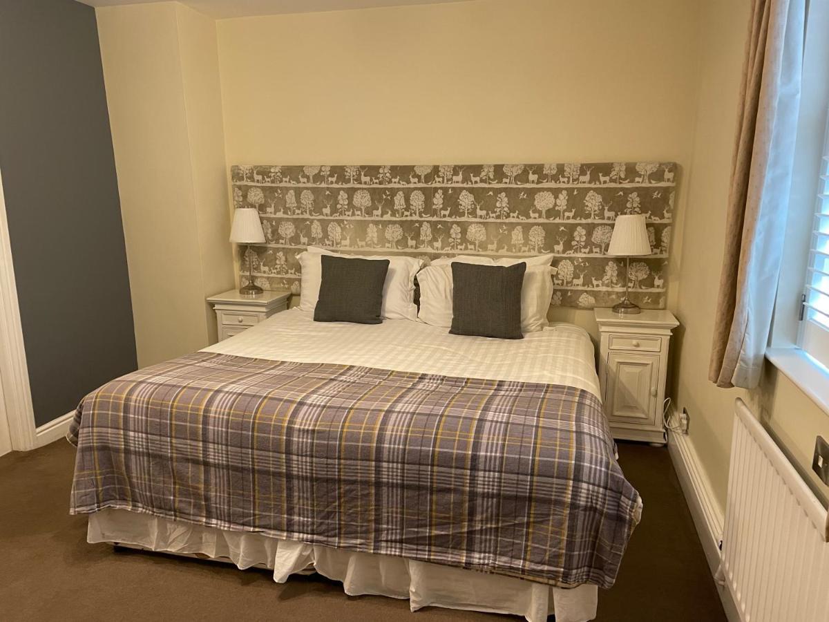 New Inn Hotel Клафам Екстериор снимка