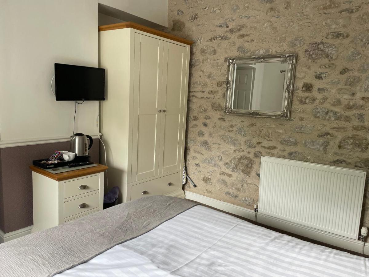 New Inn Hotel Клафам Екстериор снимка