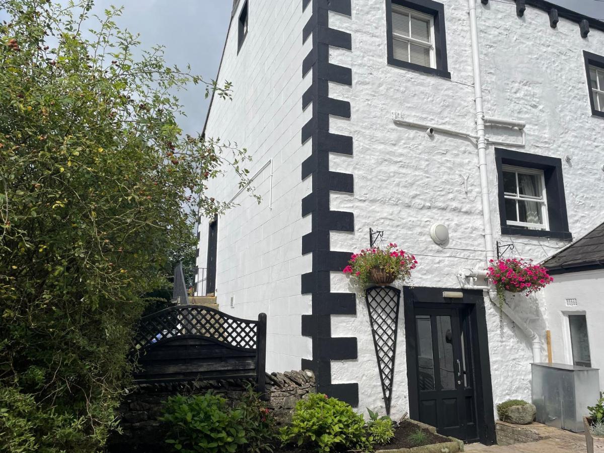 New Inn Hotel Клафам Екстериор снимка